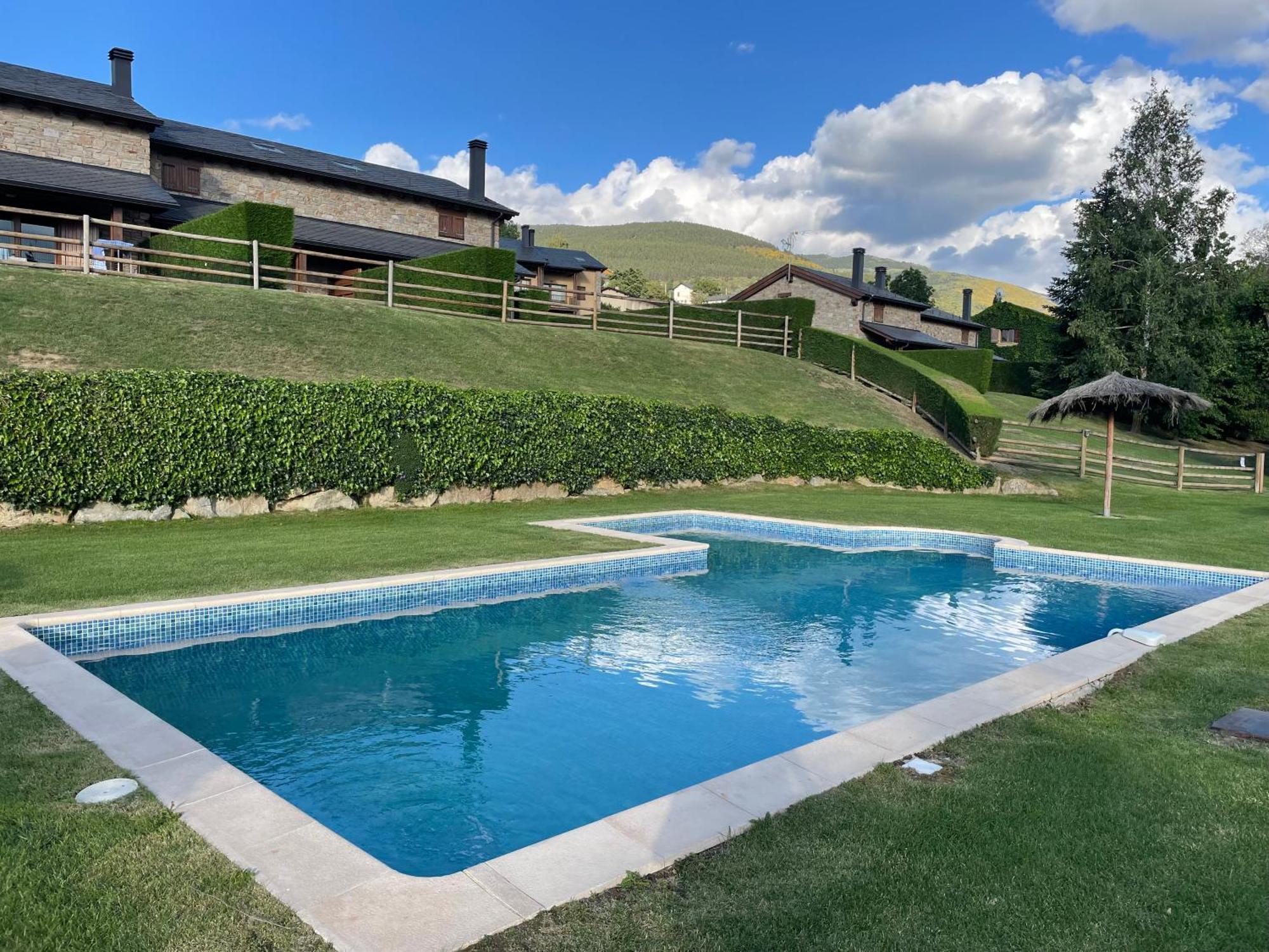 Apartamento Renovado Con Jardin Privado, Parking ,Wifi Y Piscina Osséja Extérieur photo